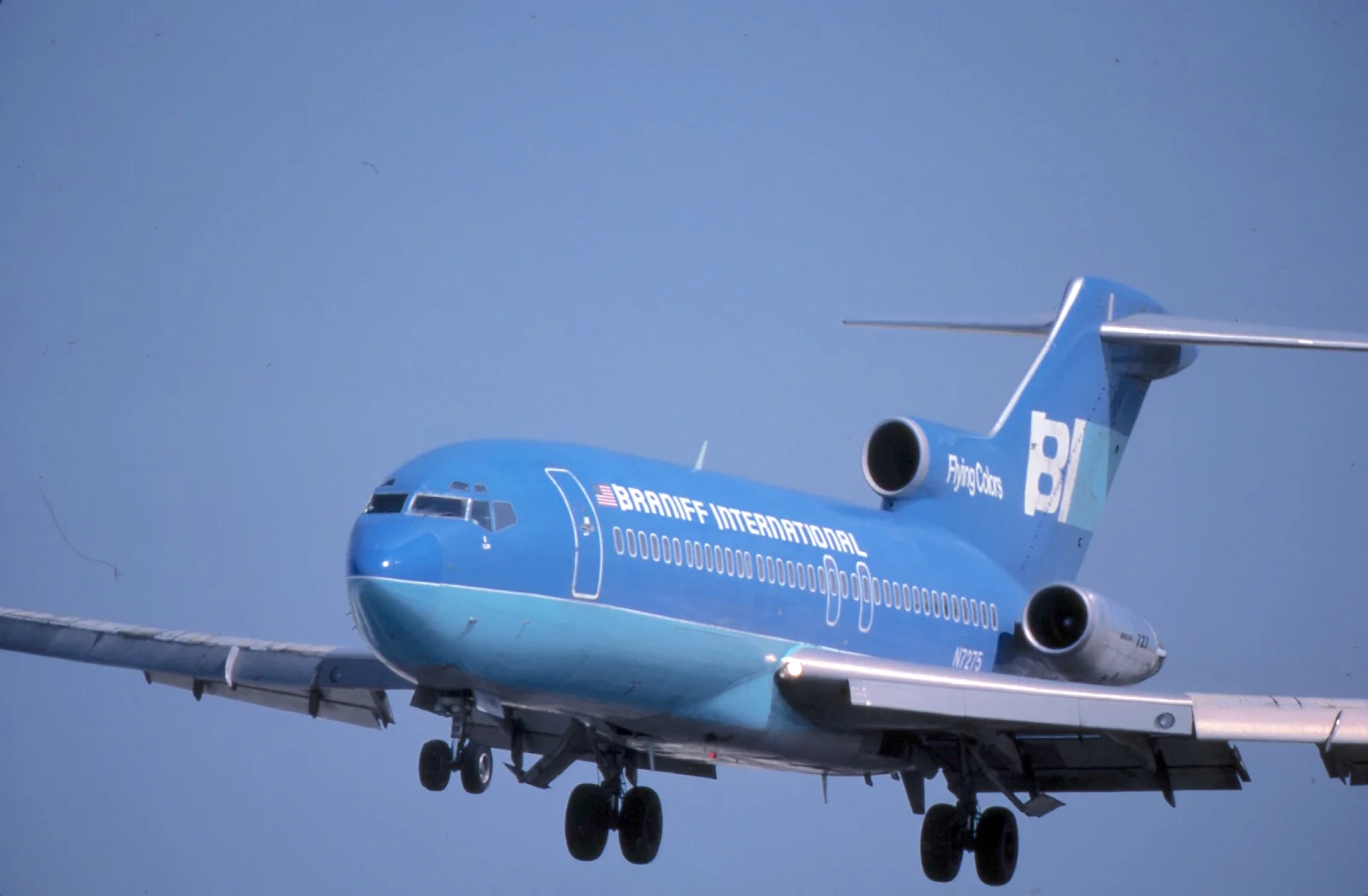 Explore 727 Braniff Place Flights with Braniff International